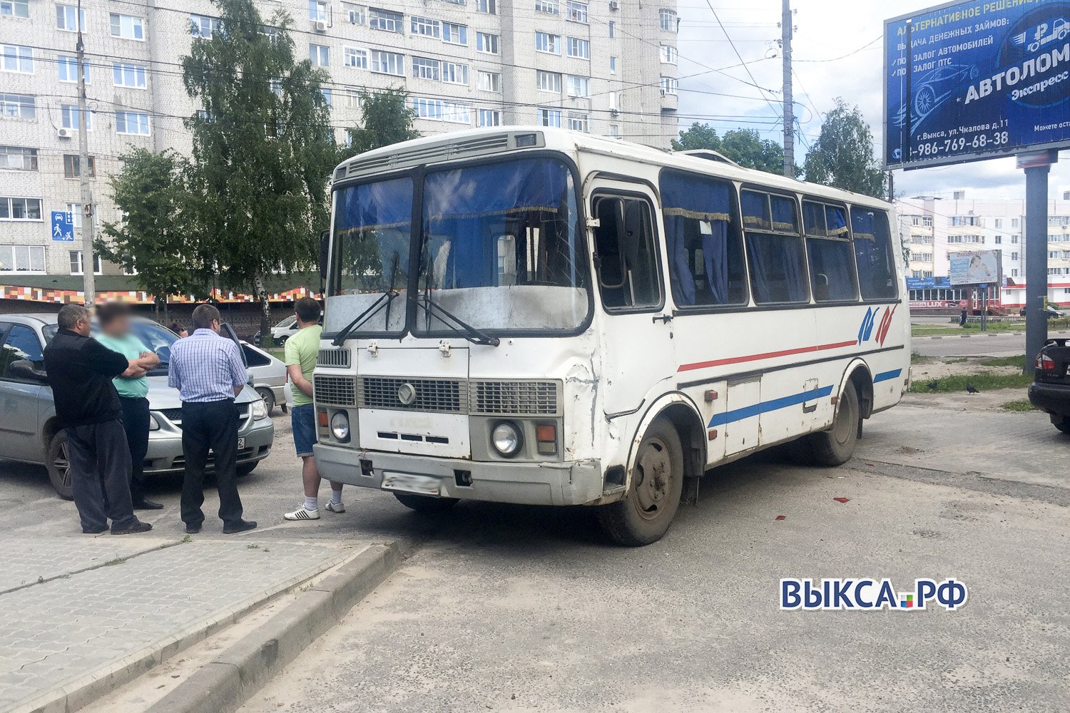 Водитель рейсового автобуса умер за рулем